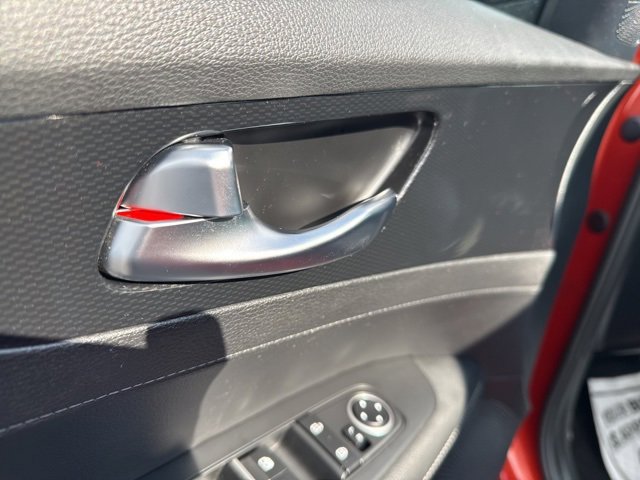 Used 2023 Kia Forte GT-Line image 18