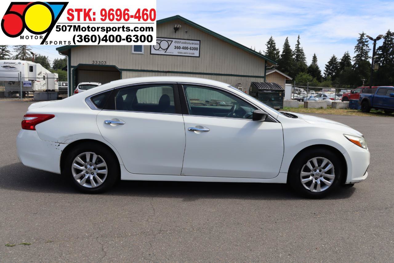 Used 2016 Nissan Altima 2.5 S w/ Power Driver Seat Package FWD image 9