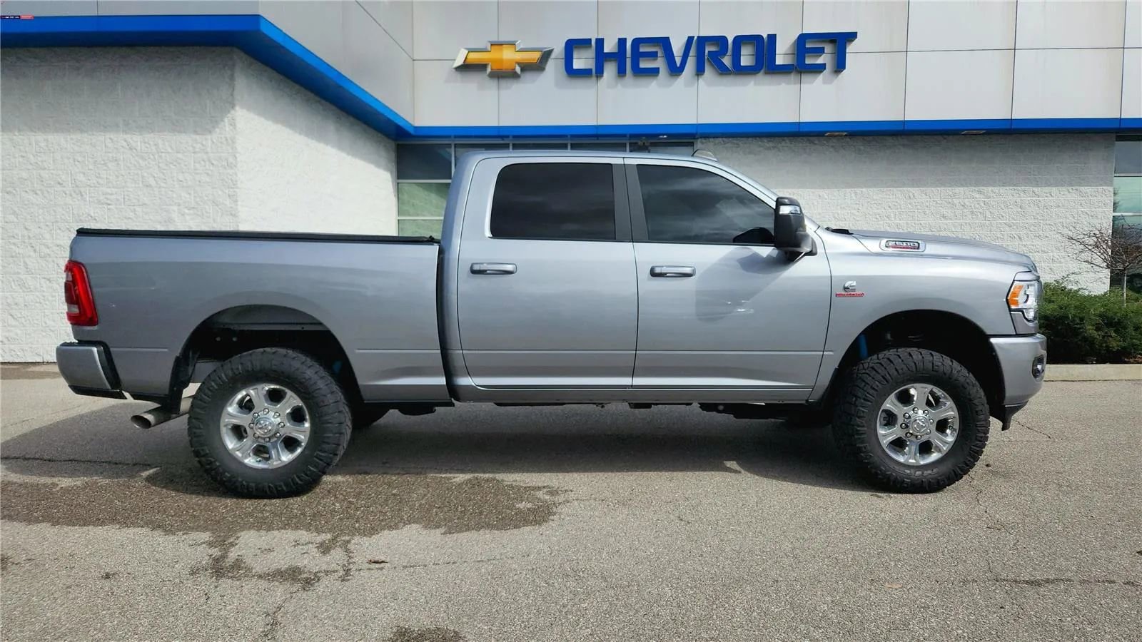 Used 2024 RAM 2500 Big Horn w/ Towing Technology Group image 1