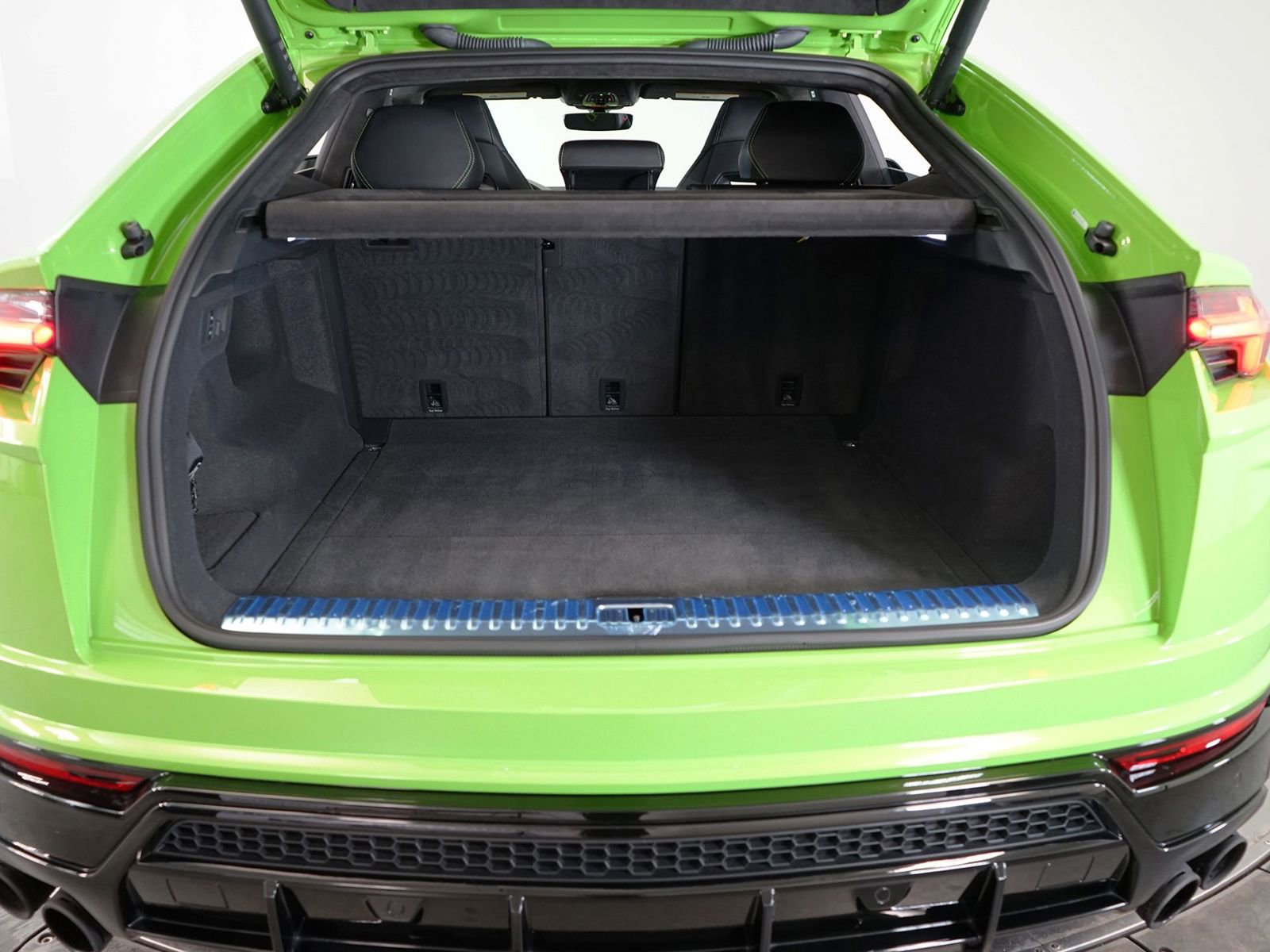 Used 2022 Lamborghini Urus image 28