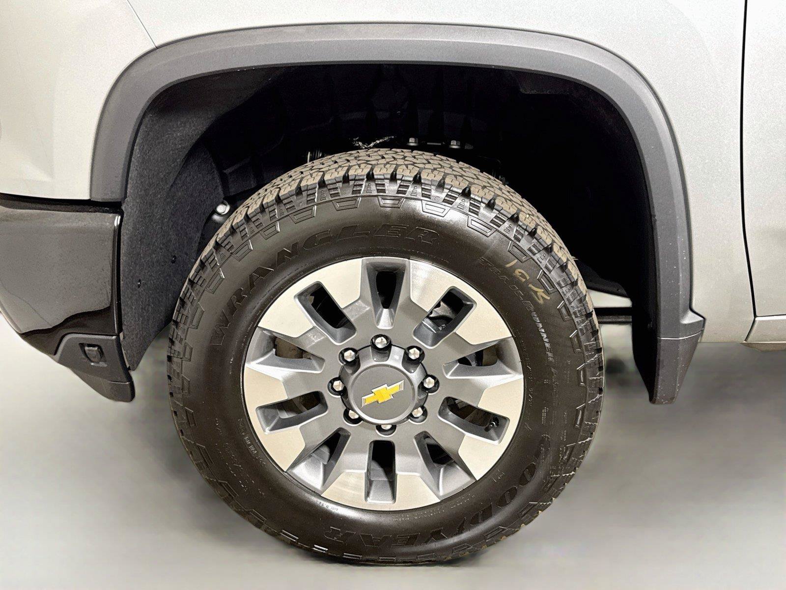 New 2026 Chevrolet Silverado 2500 Custom w/ Custom Value Package AWD/4WD image 19