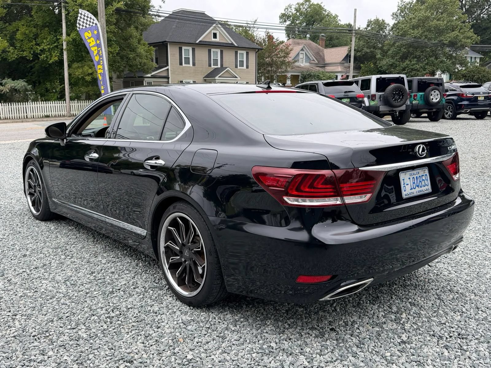 Used 2013 Lexus LS 460 w/ Comfort Pkg RWD image 5