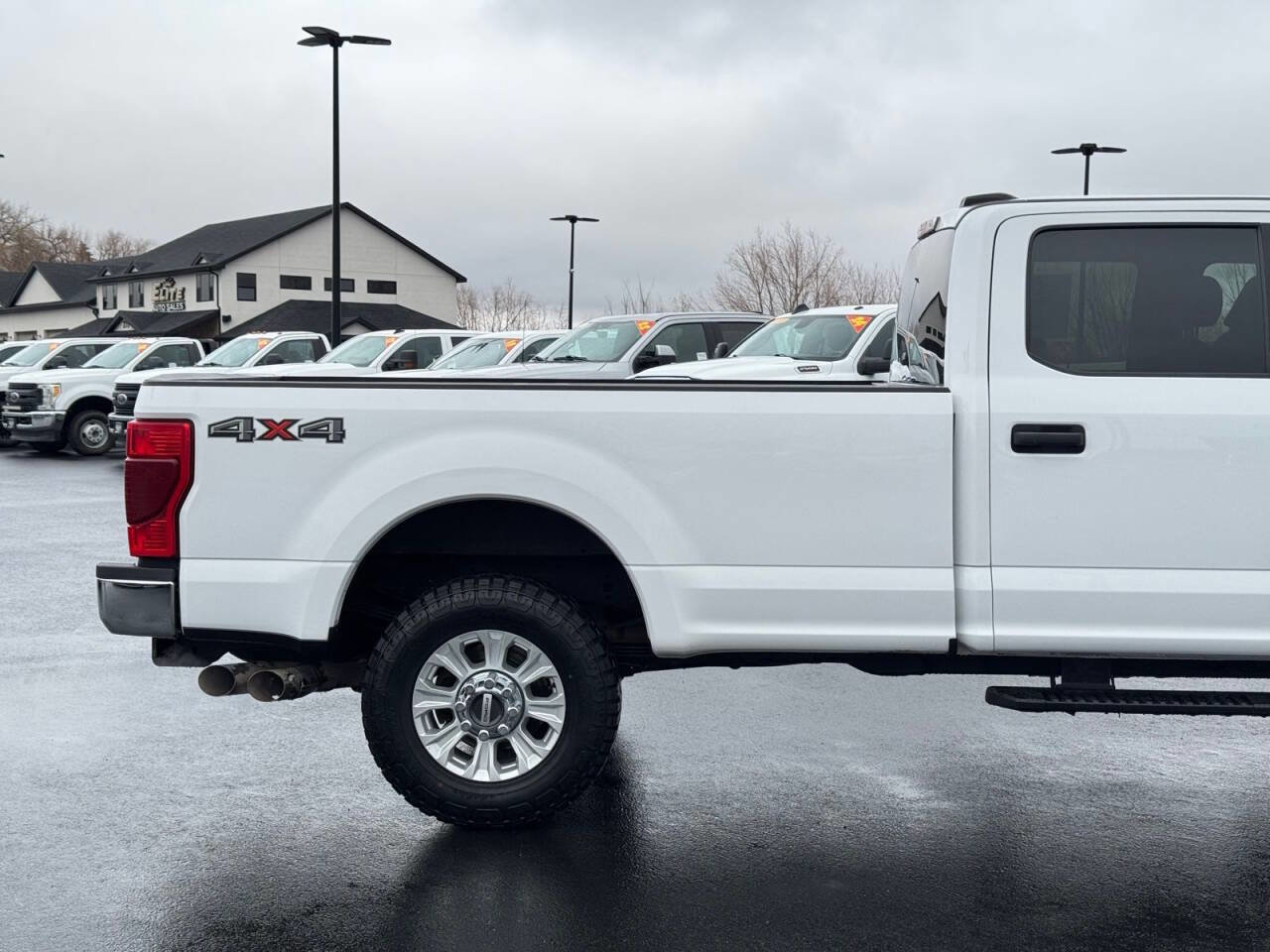 Used 2022 Ford F350 XLT AWD/4WD image 5