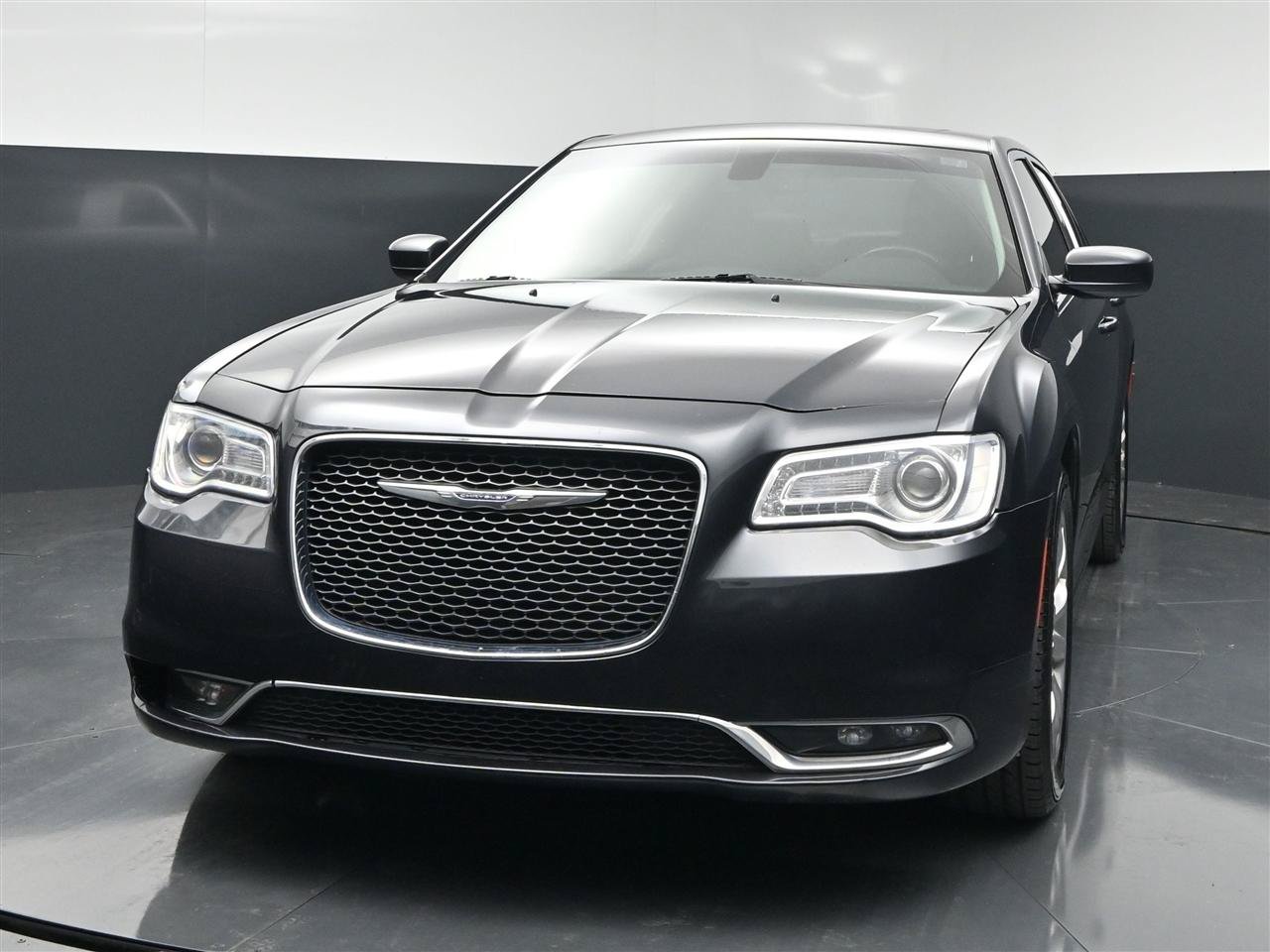 Used 2017 Chrysler 300 Limited w/ Value Package AWD/4WD image 2