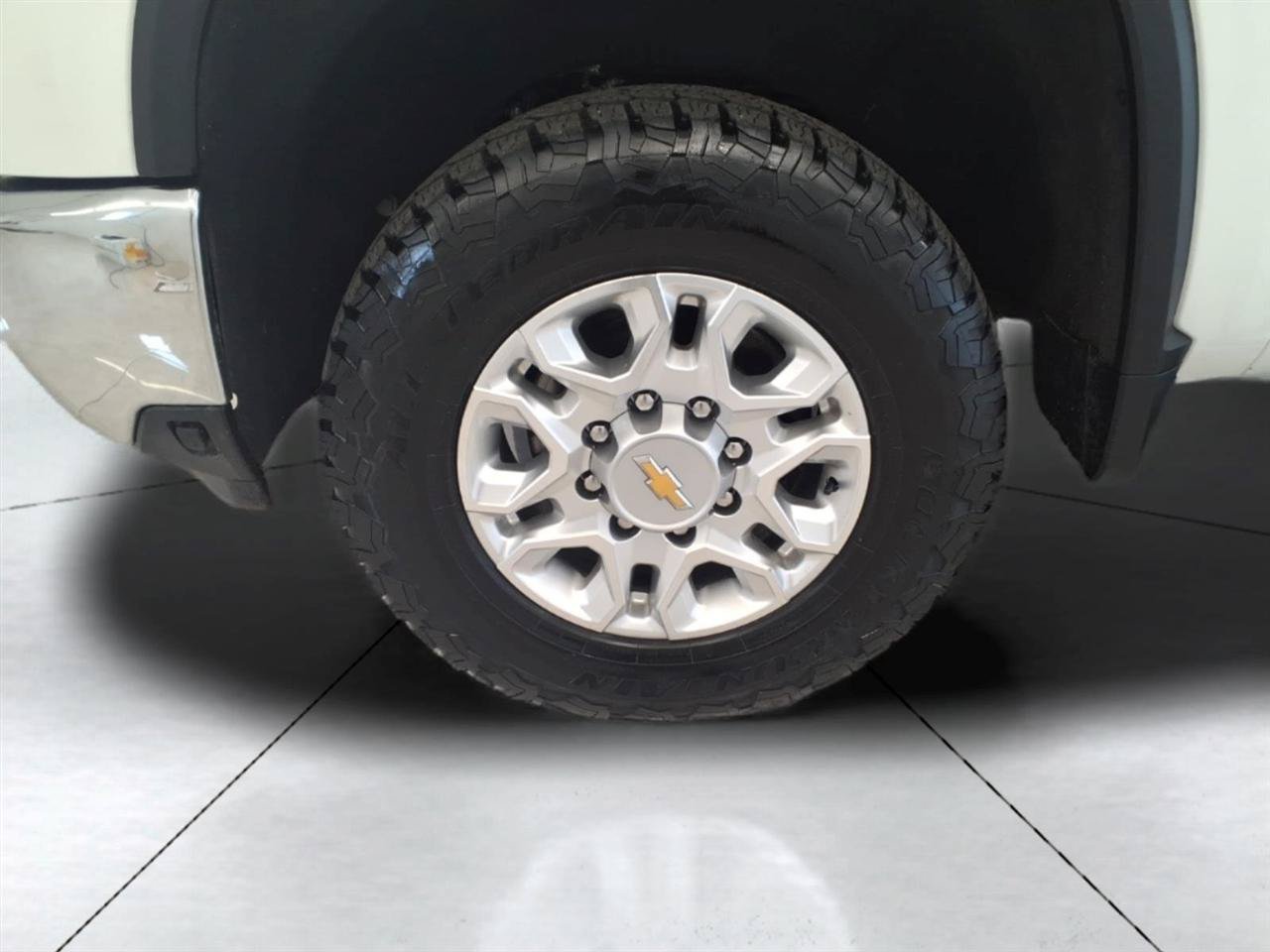 Used 2024 Chevrolet Silverado 2500 LTZ w/ LTZ Convenience Package AWD/4WD image 28