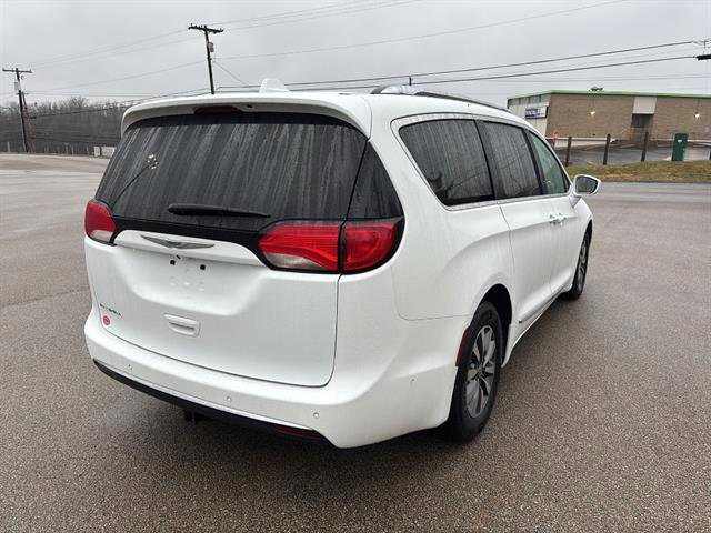 Used 2020 Chrysler Pacifica Touring-L Plus w/ Advanced Safetytec Group image 4