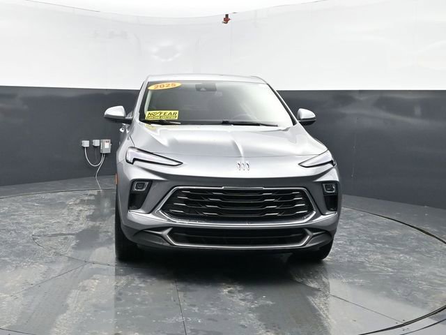 Used 2025 Buick Encore GX Preferred image 2