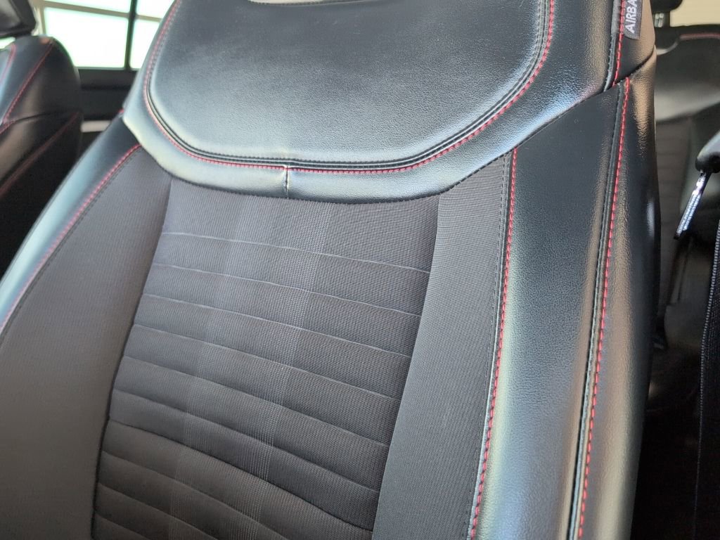 Used 2025 Ford Explorer ST-Line image 21