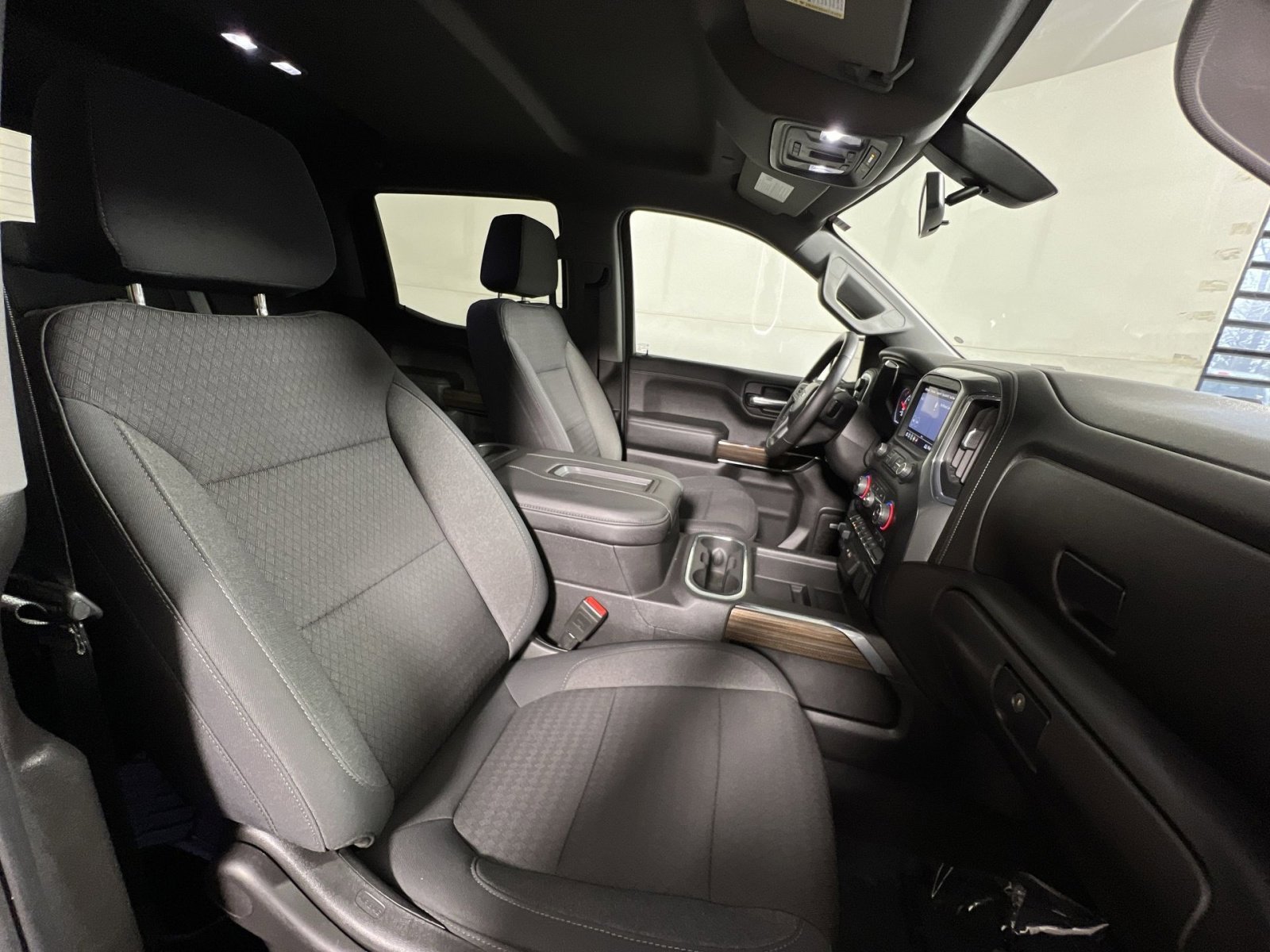 Used 2020 Chevrolet Silverado 1500 RST w/ All-Star Edition image 23