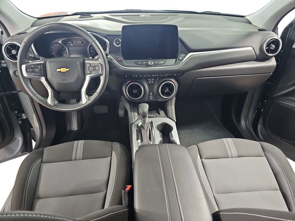 Certified 2024 Chevrolet Blazer LT w/ Convenience Package FWD image 11