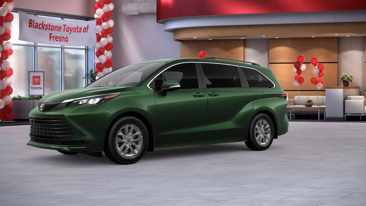 New 2026 Toyota Sienna LE FWD image 4