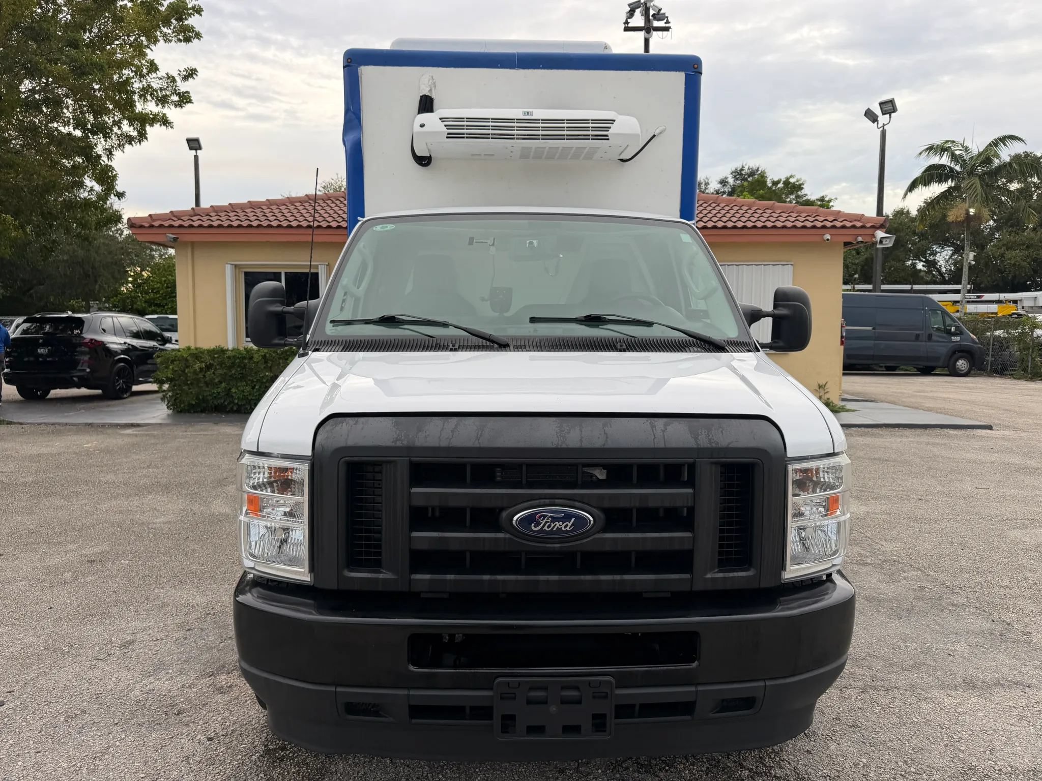 Used 2023 Ford E-350 and Econoline 350 Super Duty w/ Power Windows & Locks Group RWD image 8