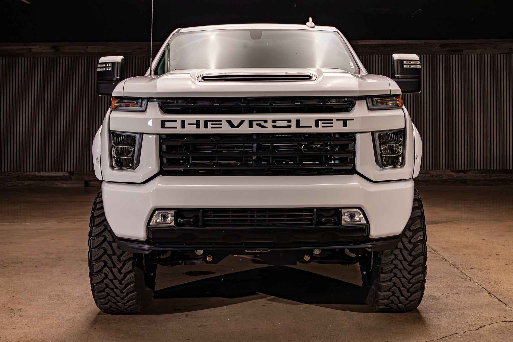 Used 2023 Chevrolet Silverado 3500 LTZ w/ Z71 Off-Road Package image 2