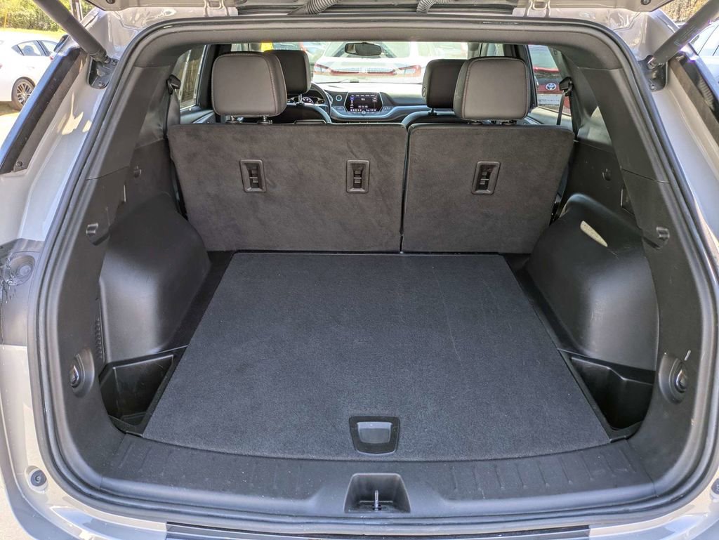 Used 2022 Chevrolet Blazer Premier w/ Enhanced Convenience Package image 14