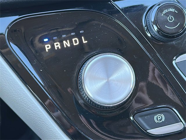 Used 2020 Chrysler Pacifica Touring-L image 35