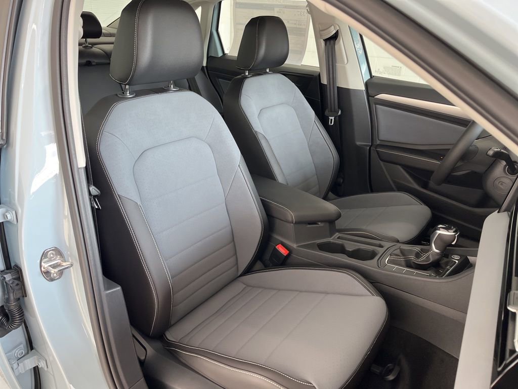 New 2026 Volkswagen Jetta SE image 35