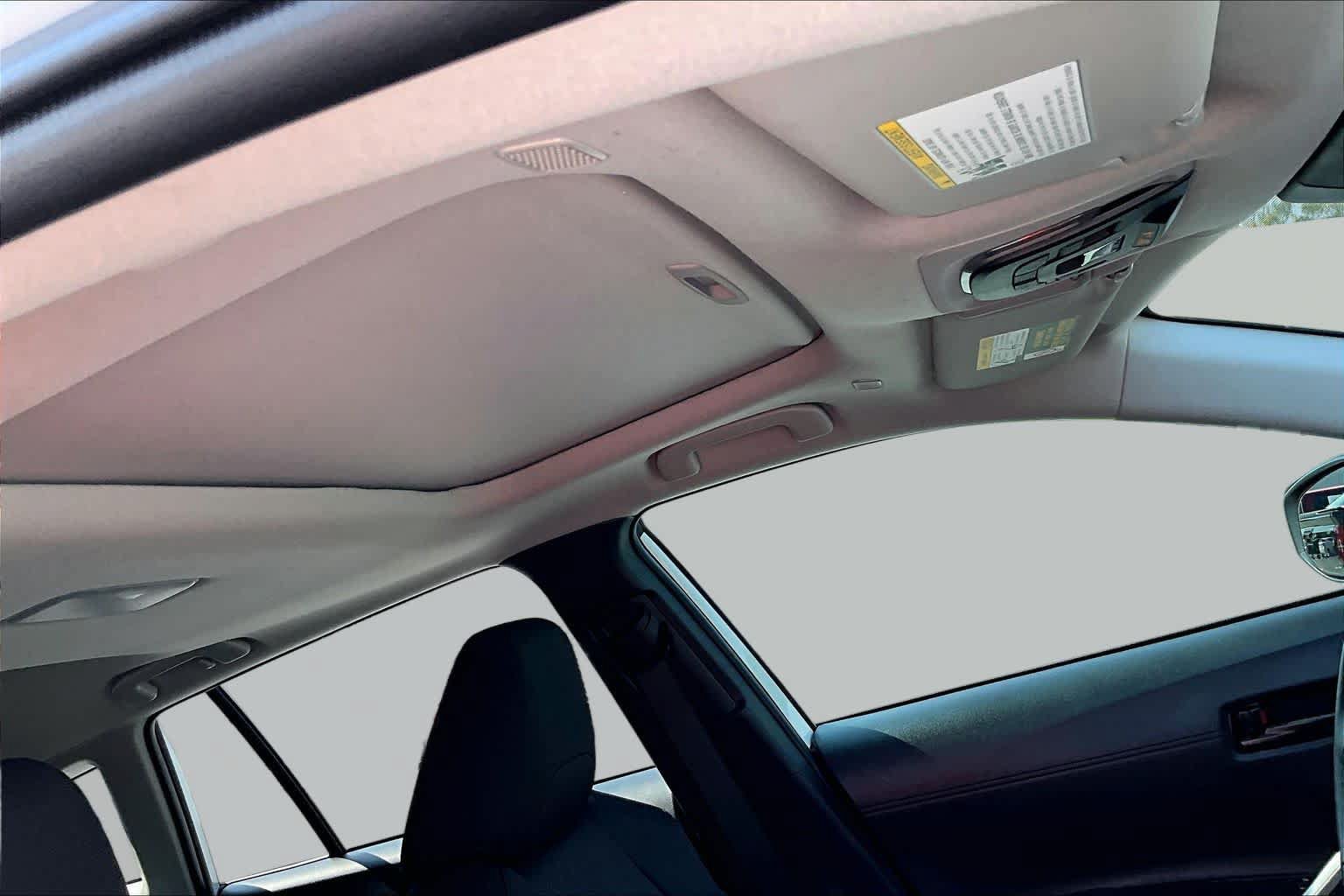 Used 2026 Toyota Corolla Cross LE w/ Moonroof Package FWD image 13