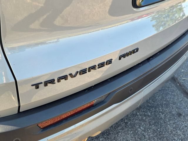 Used 2026 Chevrolet Traverse Z71 w/ LPO, Floor Liner Package AWD/4WD image 10