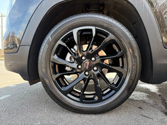 Certified 2024 GMC Terrain SLT w/ Infotainment Package II image 12