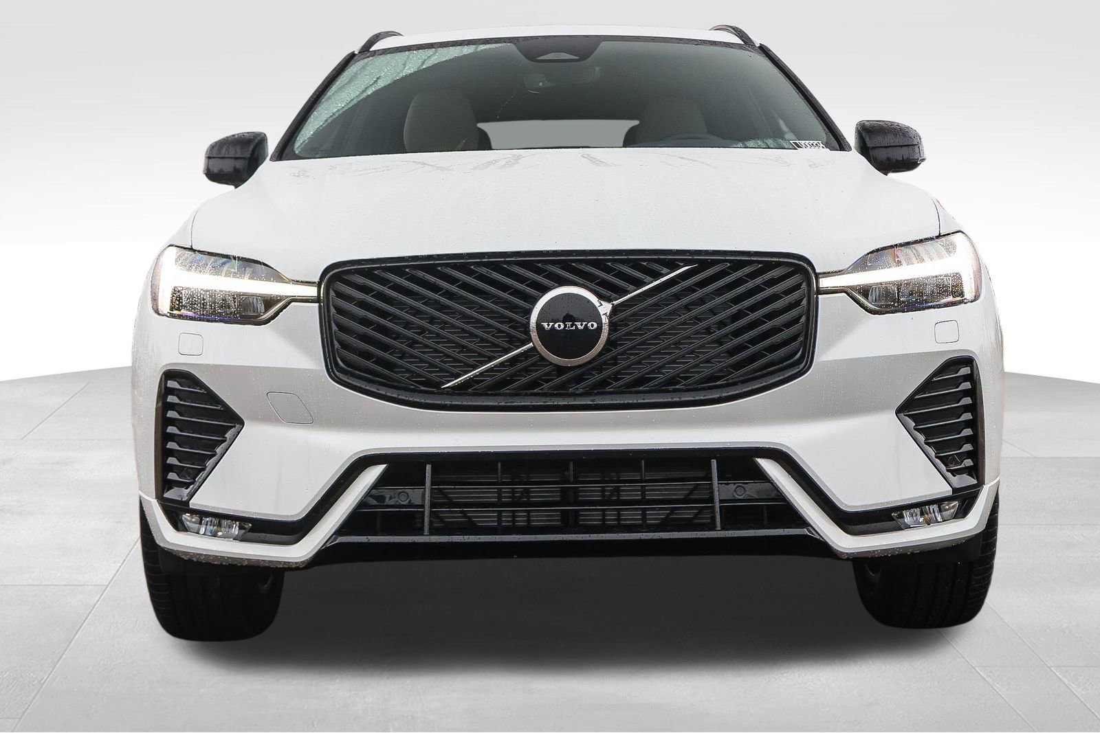 New 2026 Volvo XC60 B5 Core w/ Climate Package image 2