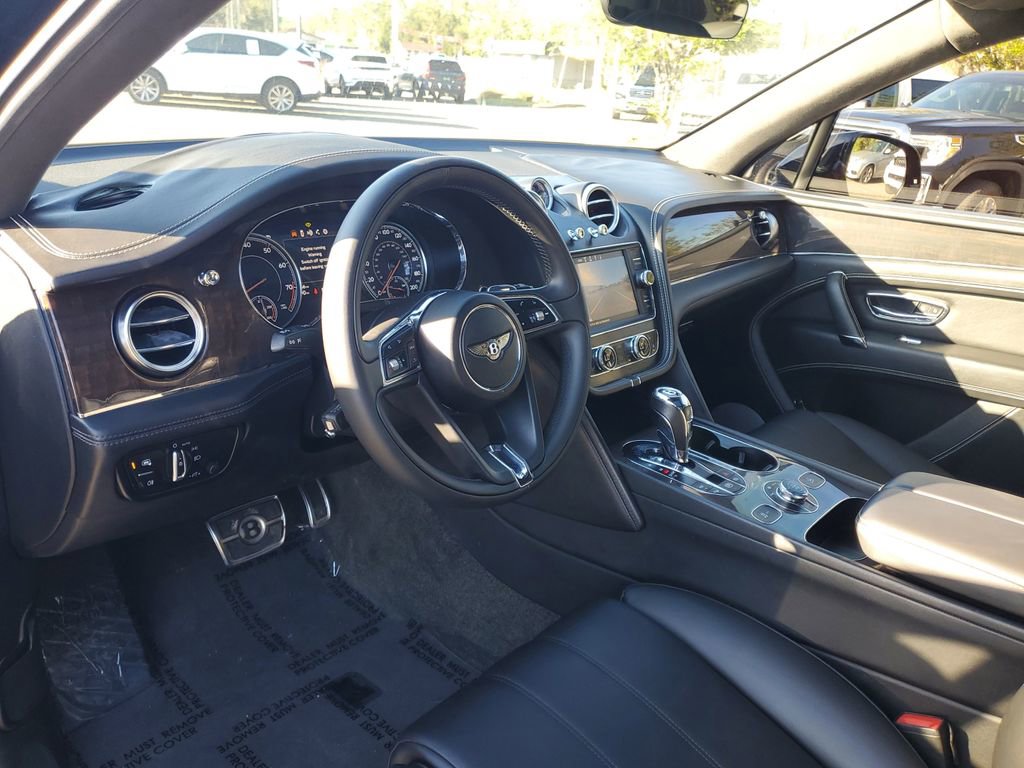 Used 2019 Bentley Bentayga image 21