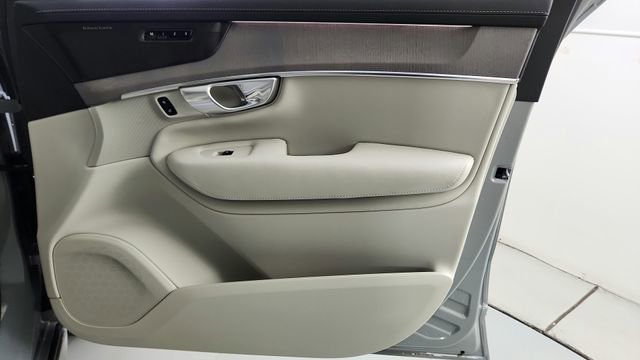 New 2026 Volvo XC90 T8 Ultra w/ Protection Package Premier AWD/4WD image 43