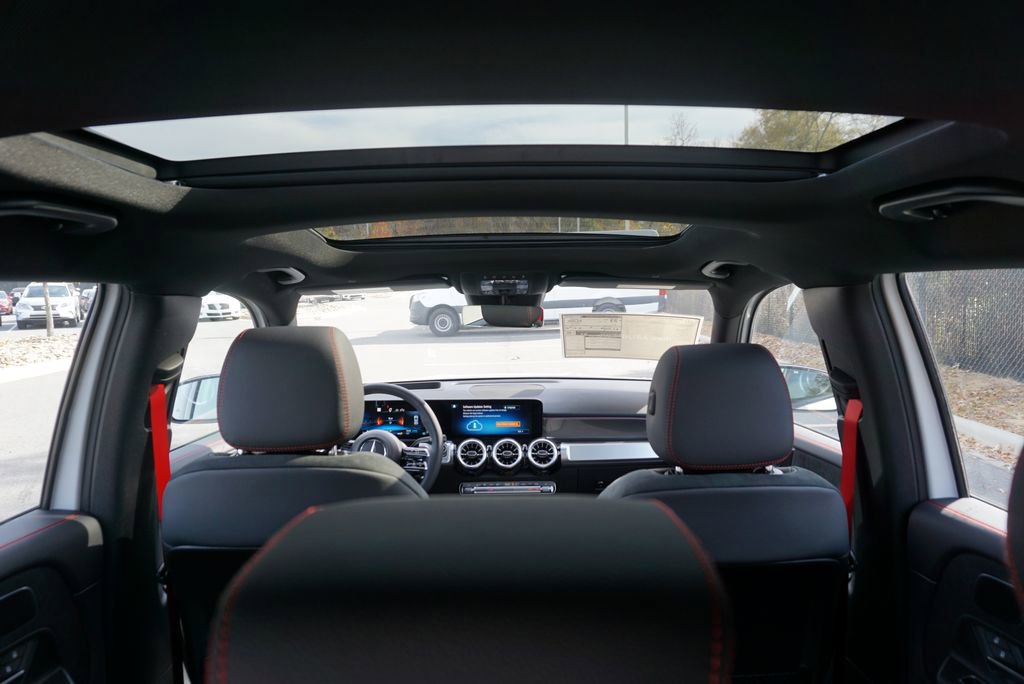 New 2026 Mercedes-Benz GLB 35 AMG 4MATIC image 19