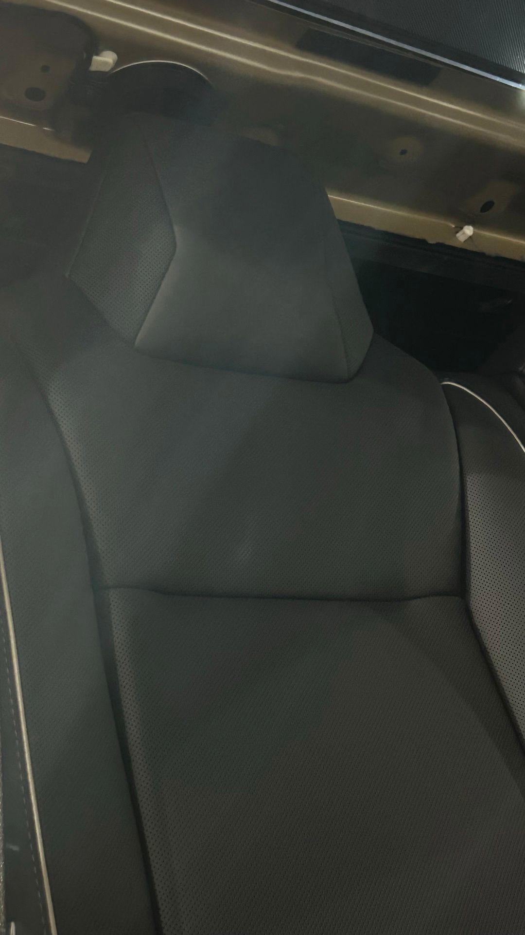 Used 2024 Tesla Cybertruck AWD Crew Cab image 64