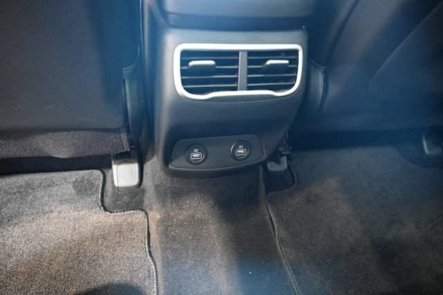 Used 2022 Hyundai Santa Fe SEL w/ Convenience + Premium Package FWD image 28