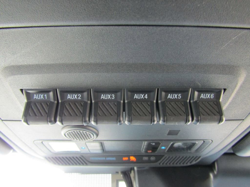 Used 2025 Ford Bronco Badlands AWD/4WD image 32