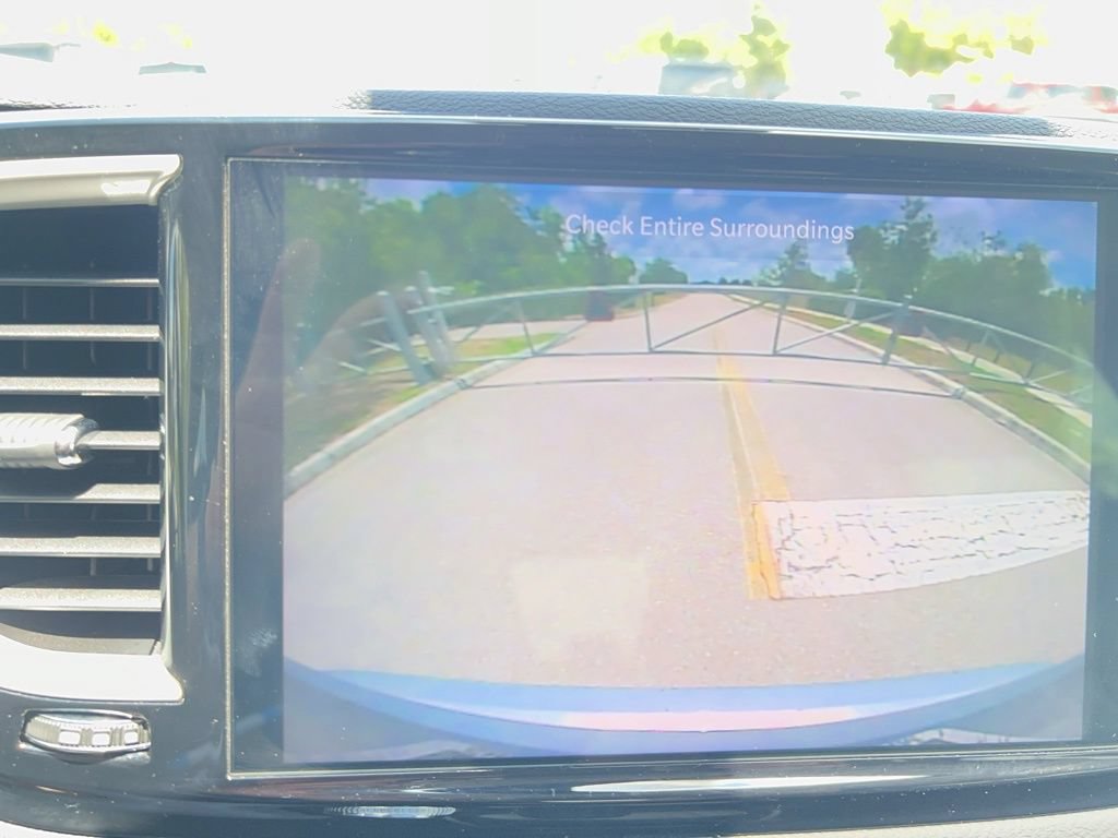Used 2023 Chrysler Pacifica Touring-L FWD image 52