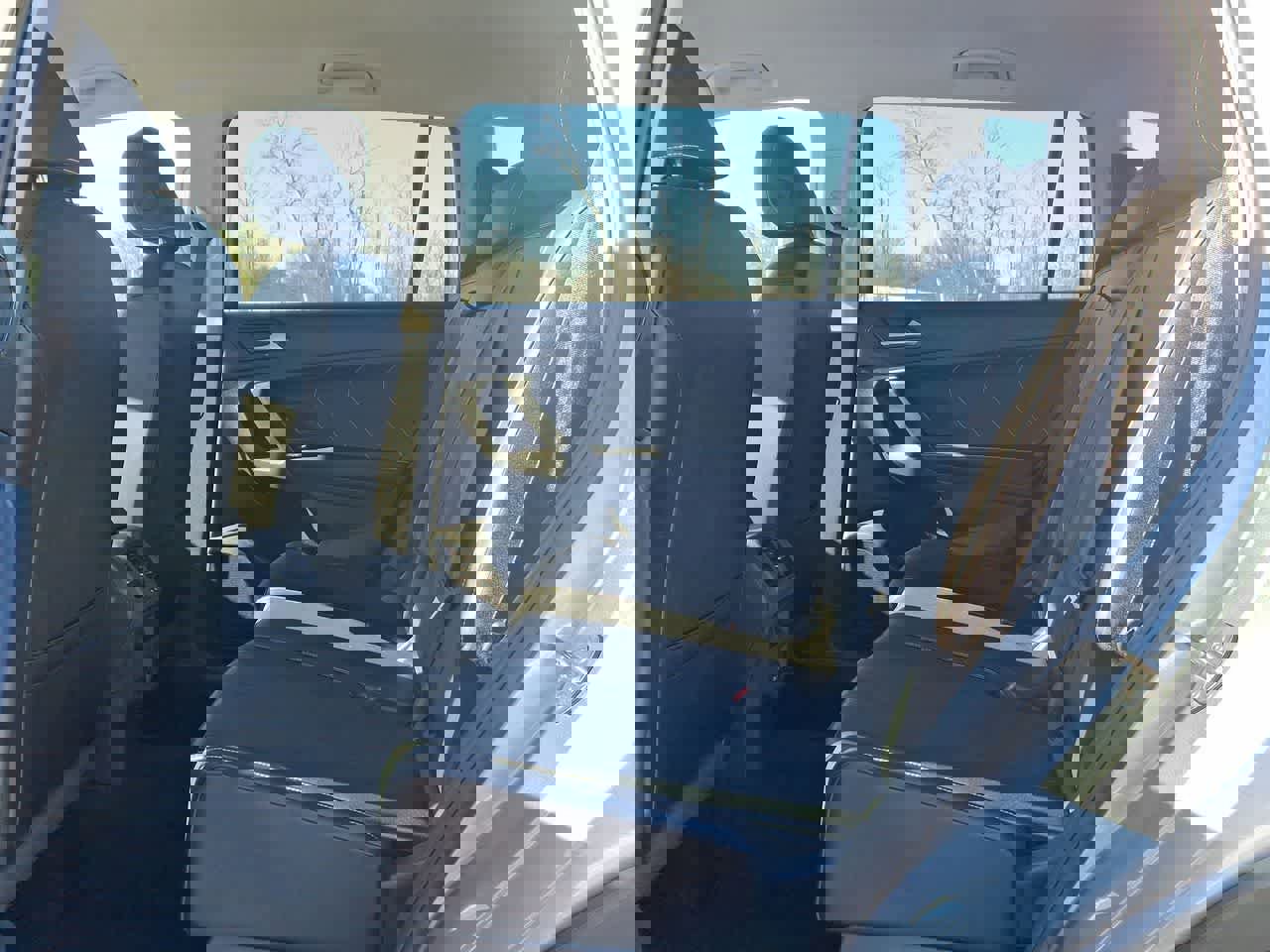 Used 2024 Volkswagen Tiguan SE image 26