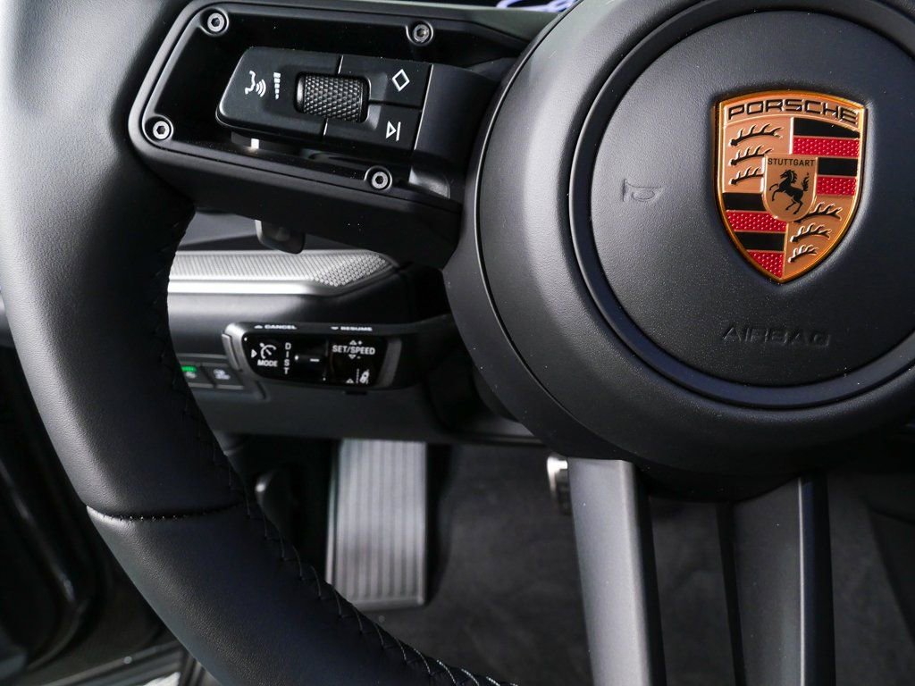 New 2026 Porsche Cayenne S image 10