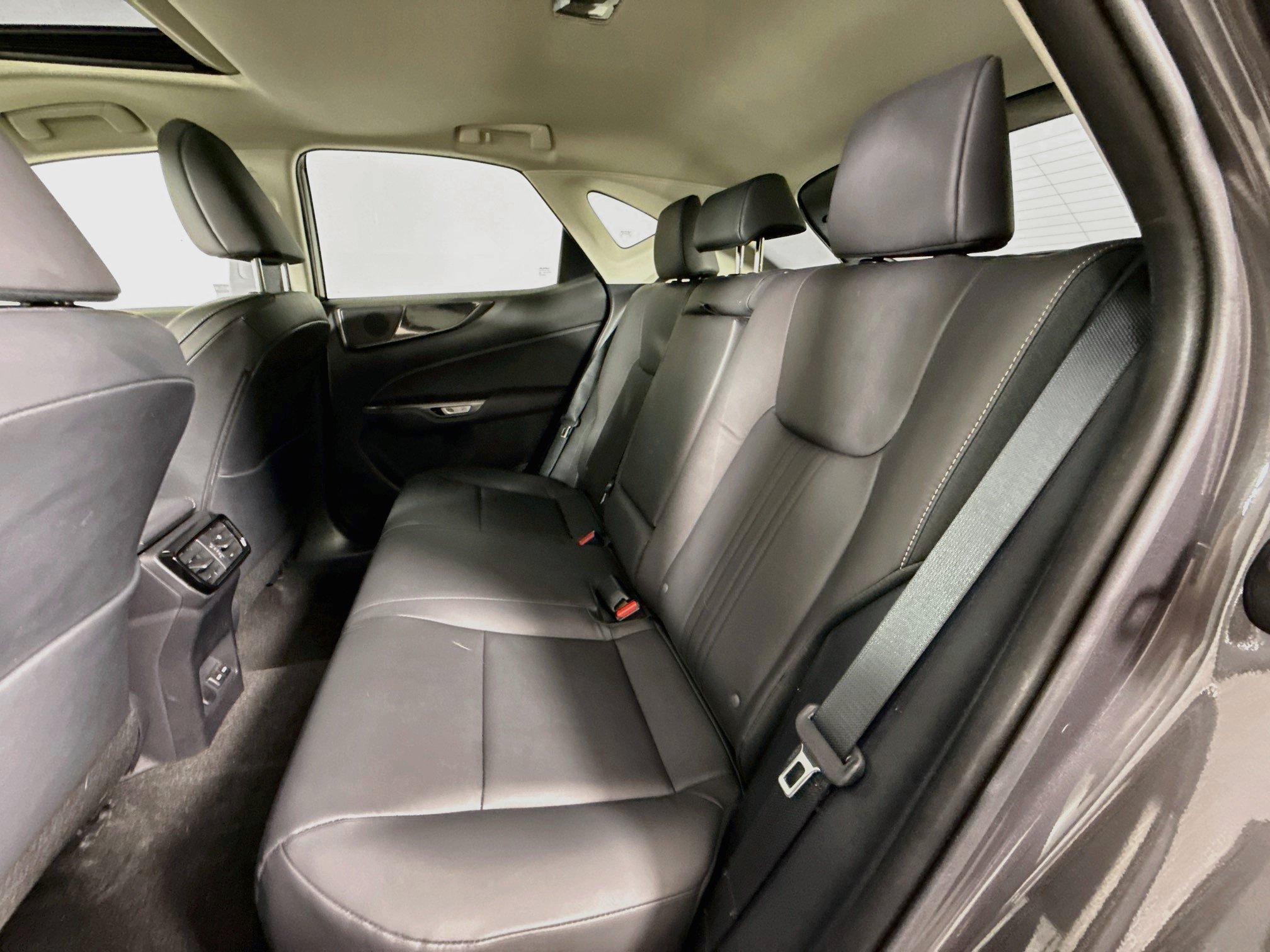 Used 2024 Lexus NX 250 FWD image 22