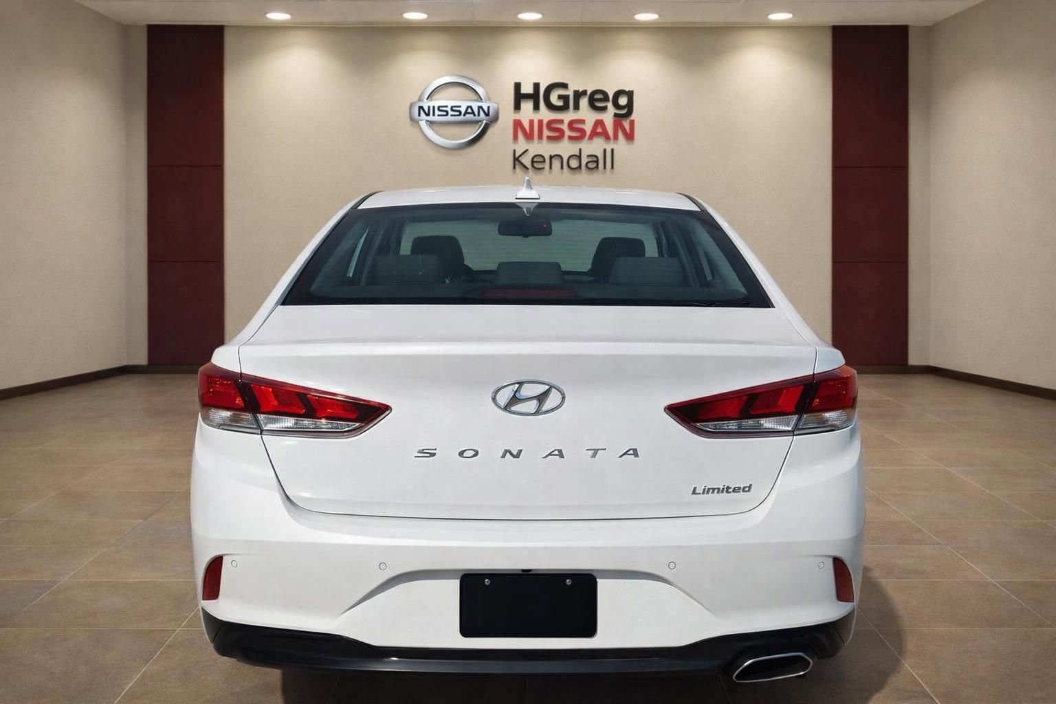 Used 2018 Hyundai Sonata Limited w/ Limited Ultimate Package 03 image 4