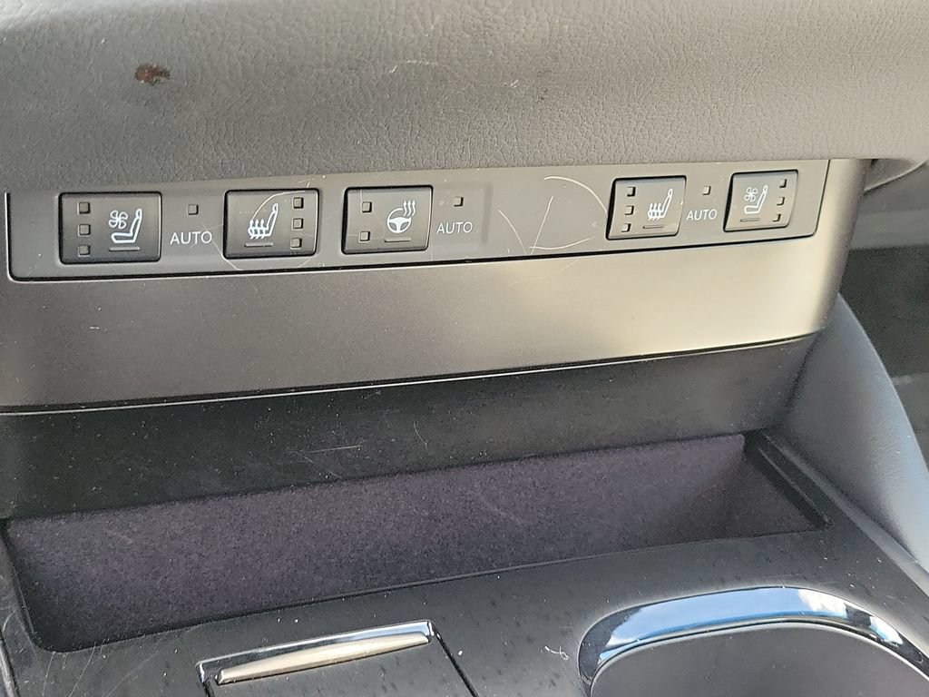 Used 2023 Lexus ES 350 w/ Premium Package FWD image 18