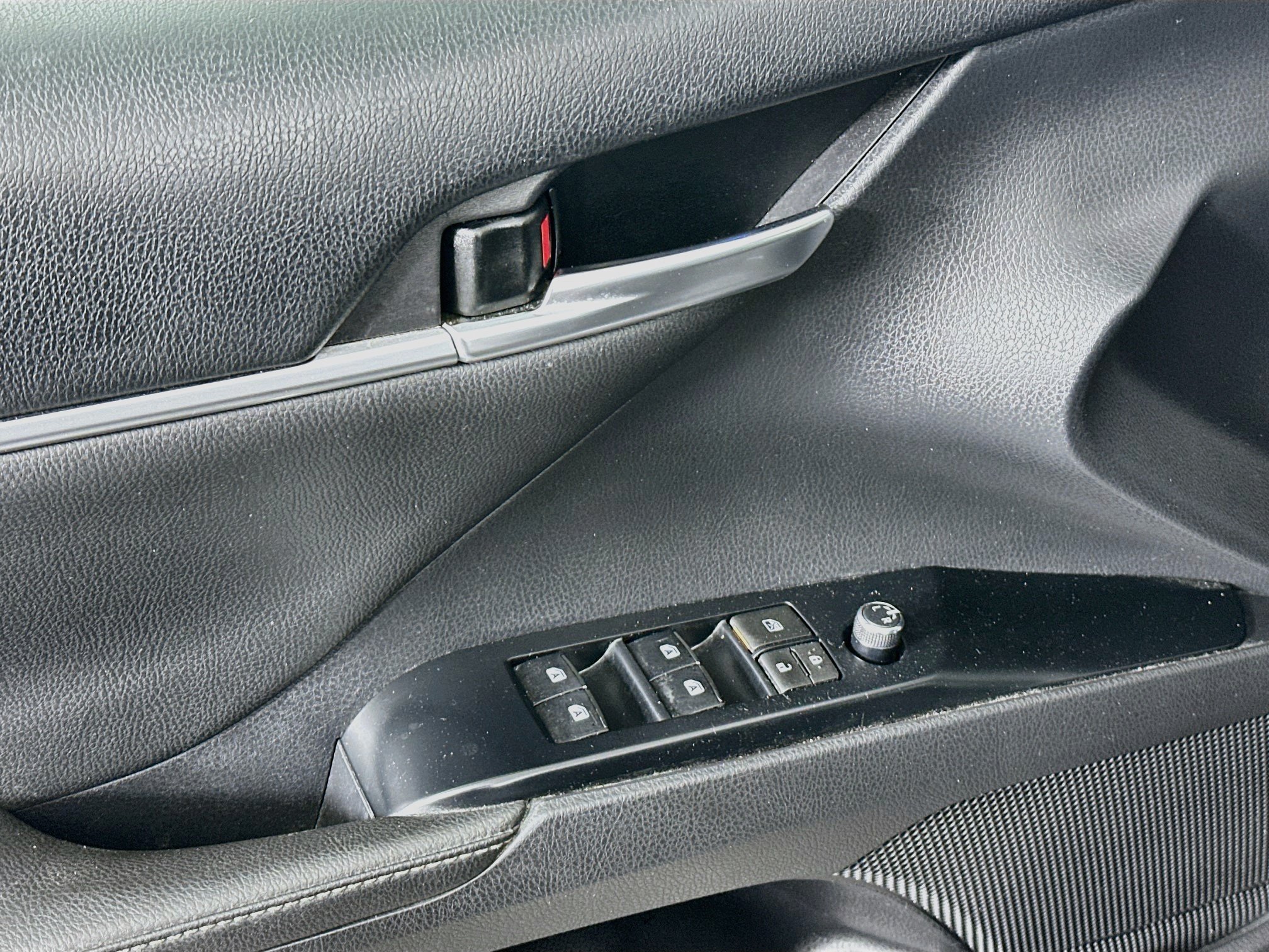 Used 2019 Toyota Camry XSE FWD image 15