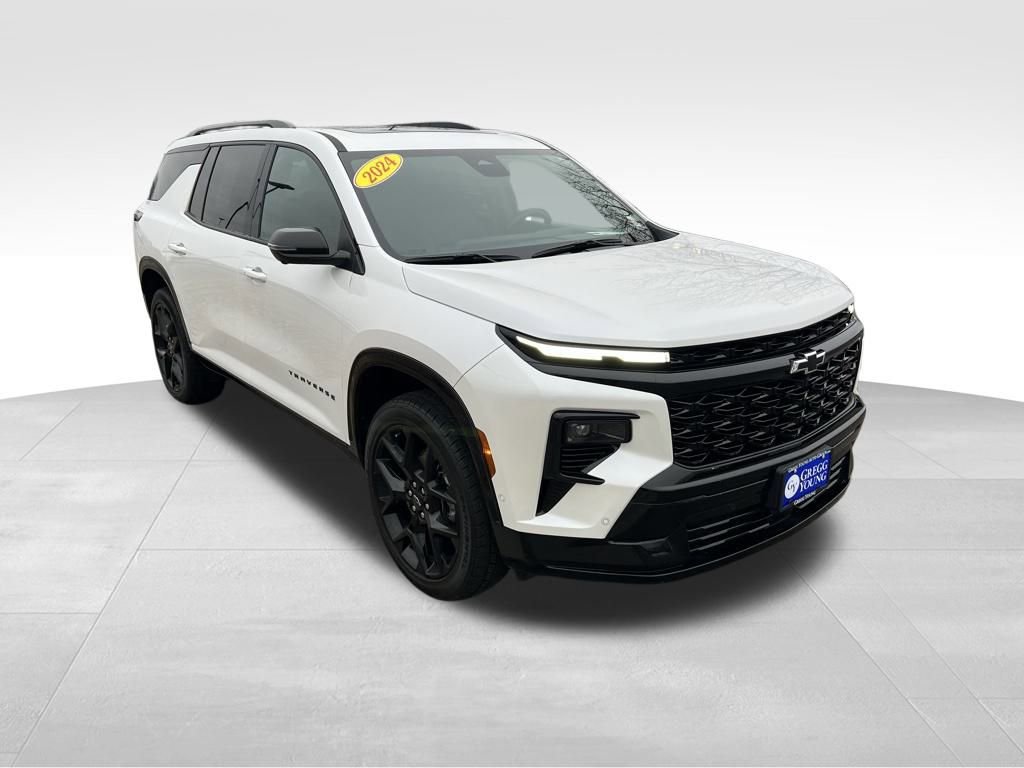 Used 2024 Chevrolet Traverse RS image 9