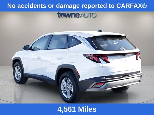 Used 2025 Hyundai Tucson SE AWD/4WD image 3