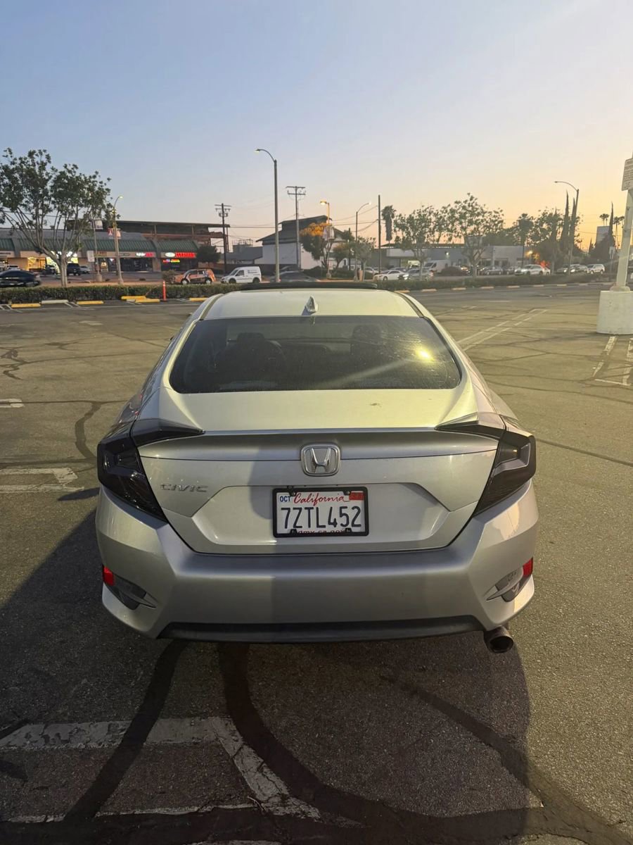 Used 2017 Honda Civic EX image 7