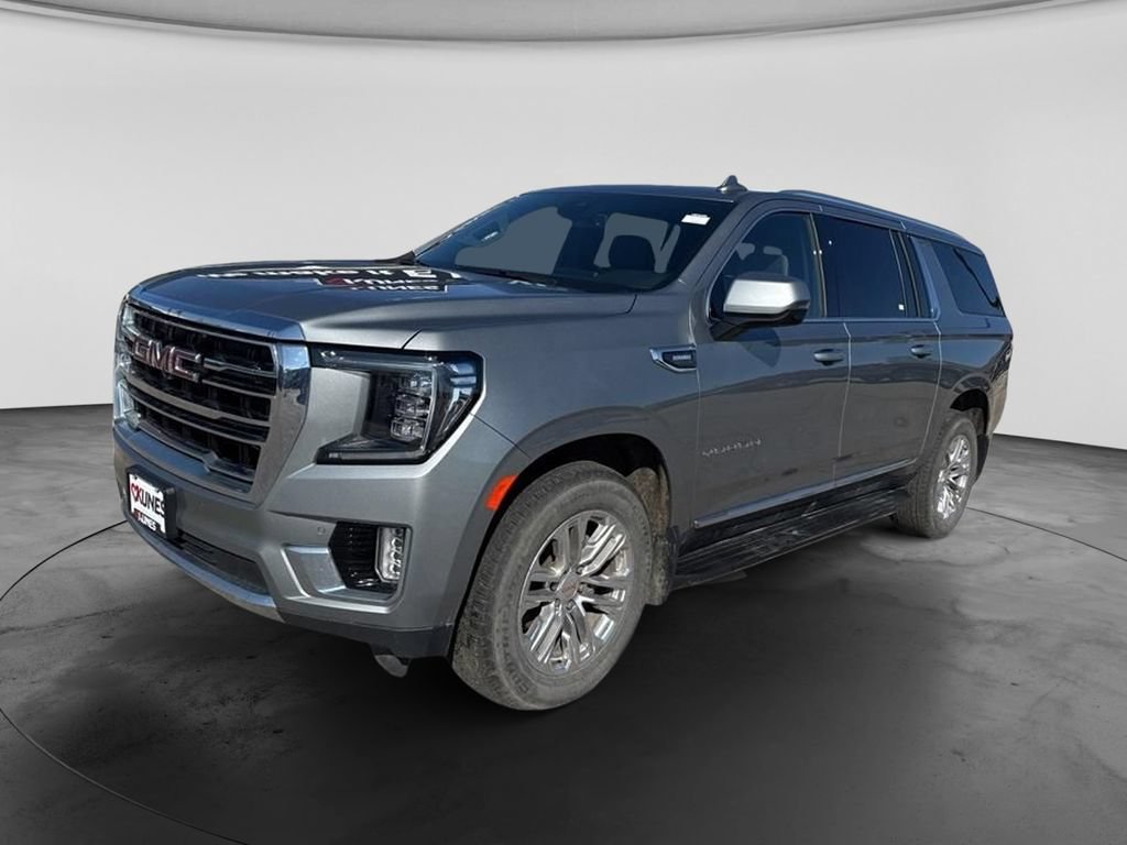 Used 2023 GMC Yukon XL SLT w/ SLT Premium Package AWD/4WD image 4