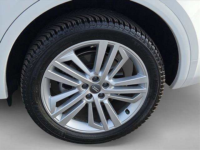 Used 2018 Audi Q5 Prestige w/ Prestige Package image 24