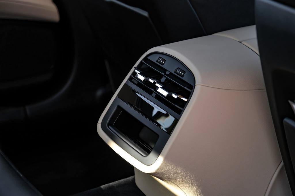 Used 2022 Maserati Quattroporte Modena RWD image 50