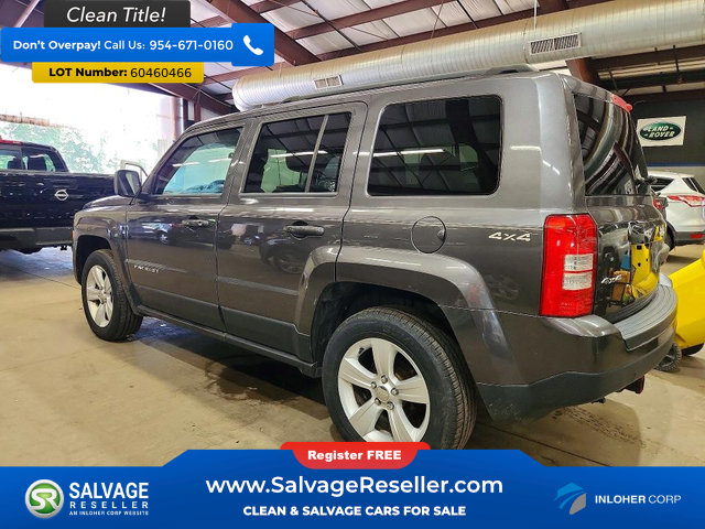 Used 2015 Jeep Patriot Latitude AWD/4WD image 3