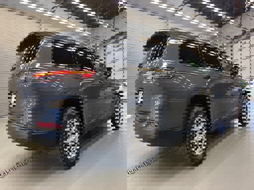 Used 2021 Jeep Grand Cherokee L Limited image 7