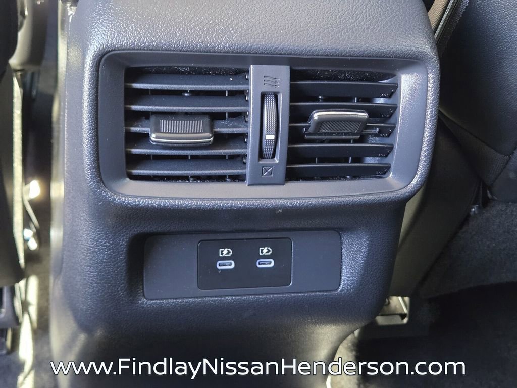 Used 2025 Nissan Murano SV image 12