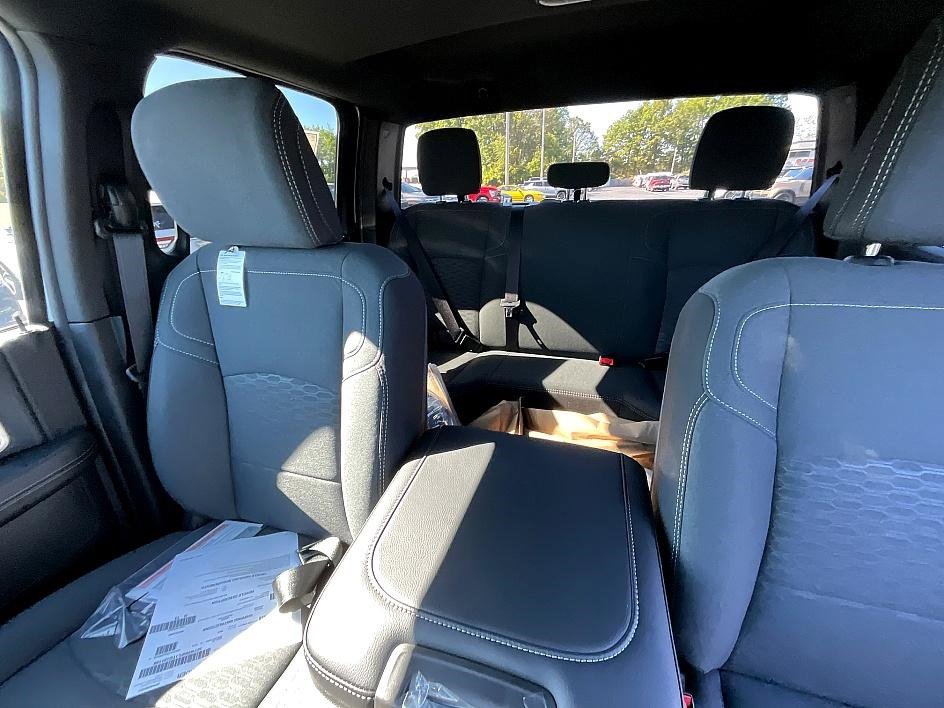 New 2026 RAM 5500 4x4 Crew Cab image 40