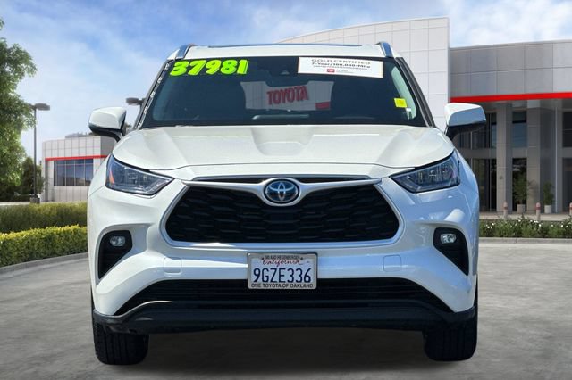 Used 2020 Toyota Highlander XLE AWD/4WD image 11