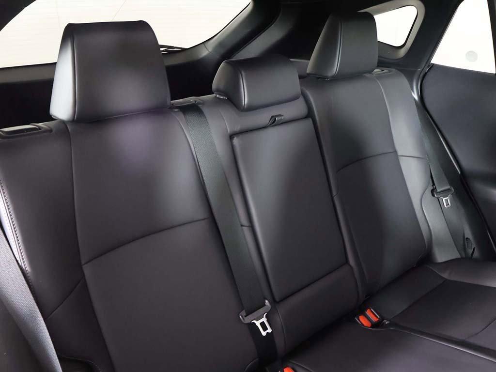 Used 2023 Toyota Venza Nightshade image 32