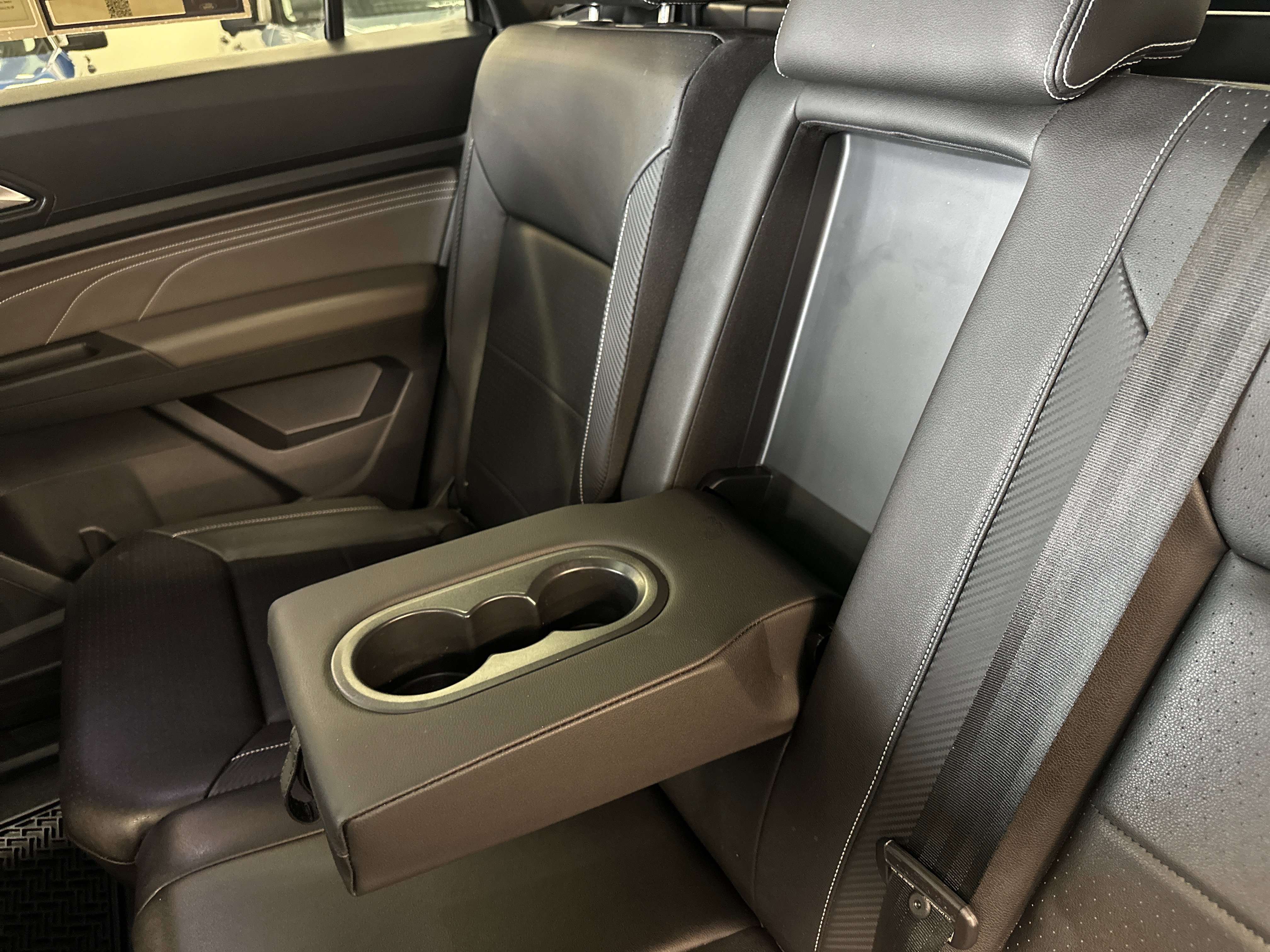 Used 2023 Volkswagen Atlas Cross Sport SEL image 28